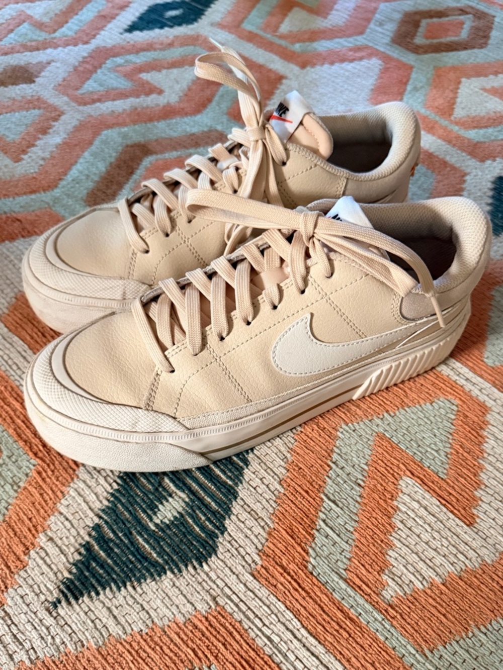 Nike Court Legacy Lift
Women's Size 7
Light Orewood Brown/White/Phantom - Picture 6 of 13